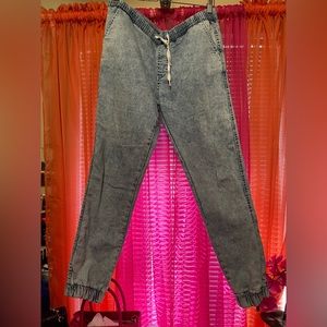 2XL blue acid wash joggers, white drawstring waist.